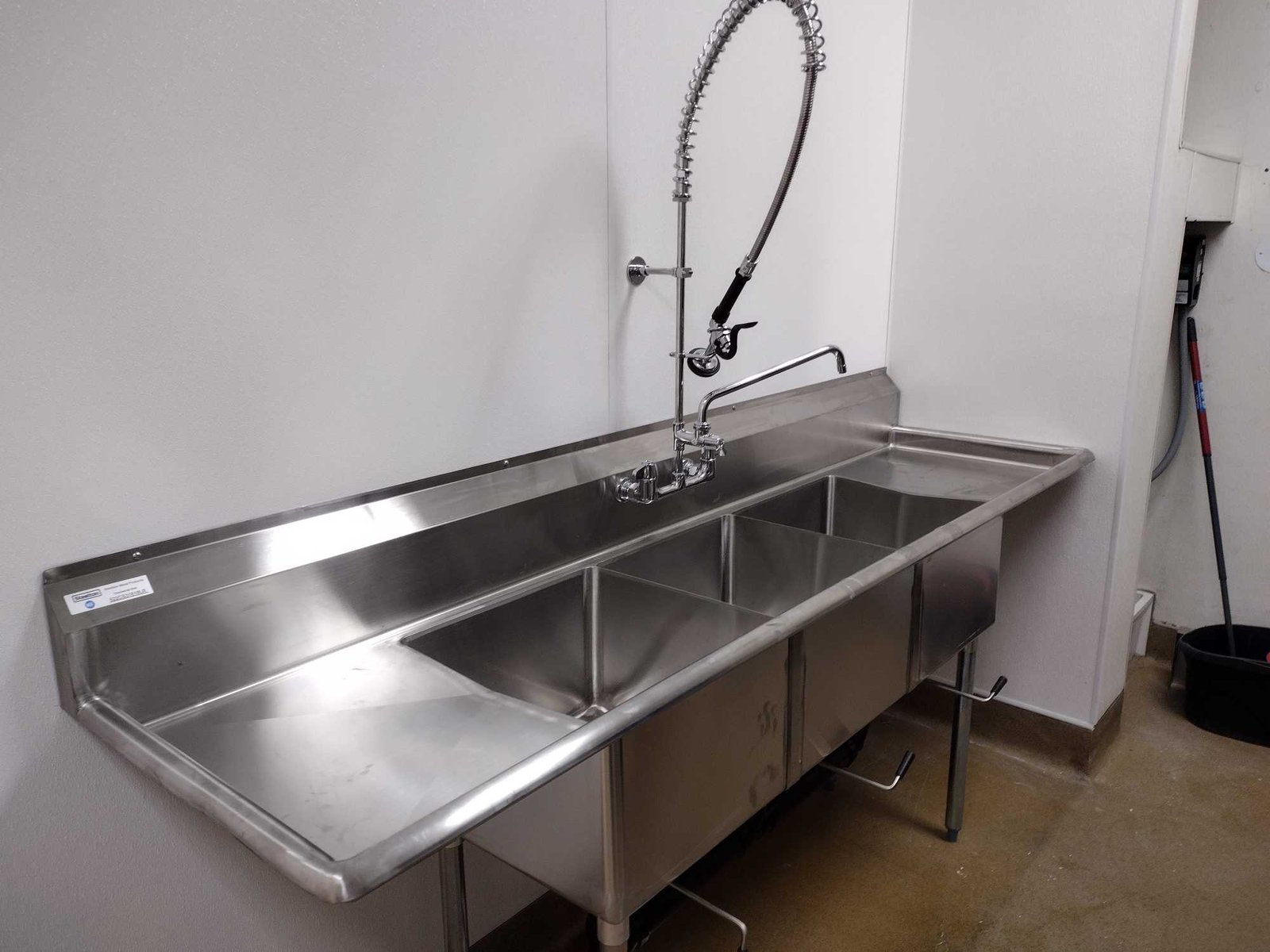 3 compartment sink installation